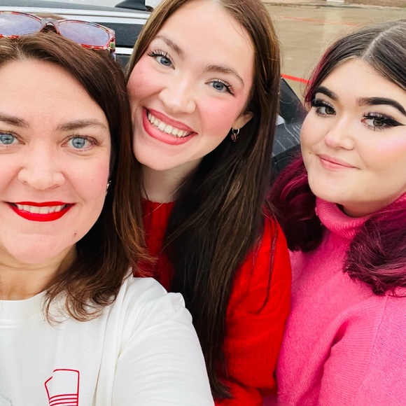 Meet your Posher, Jamie - Picture 3 of 3